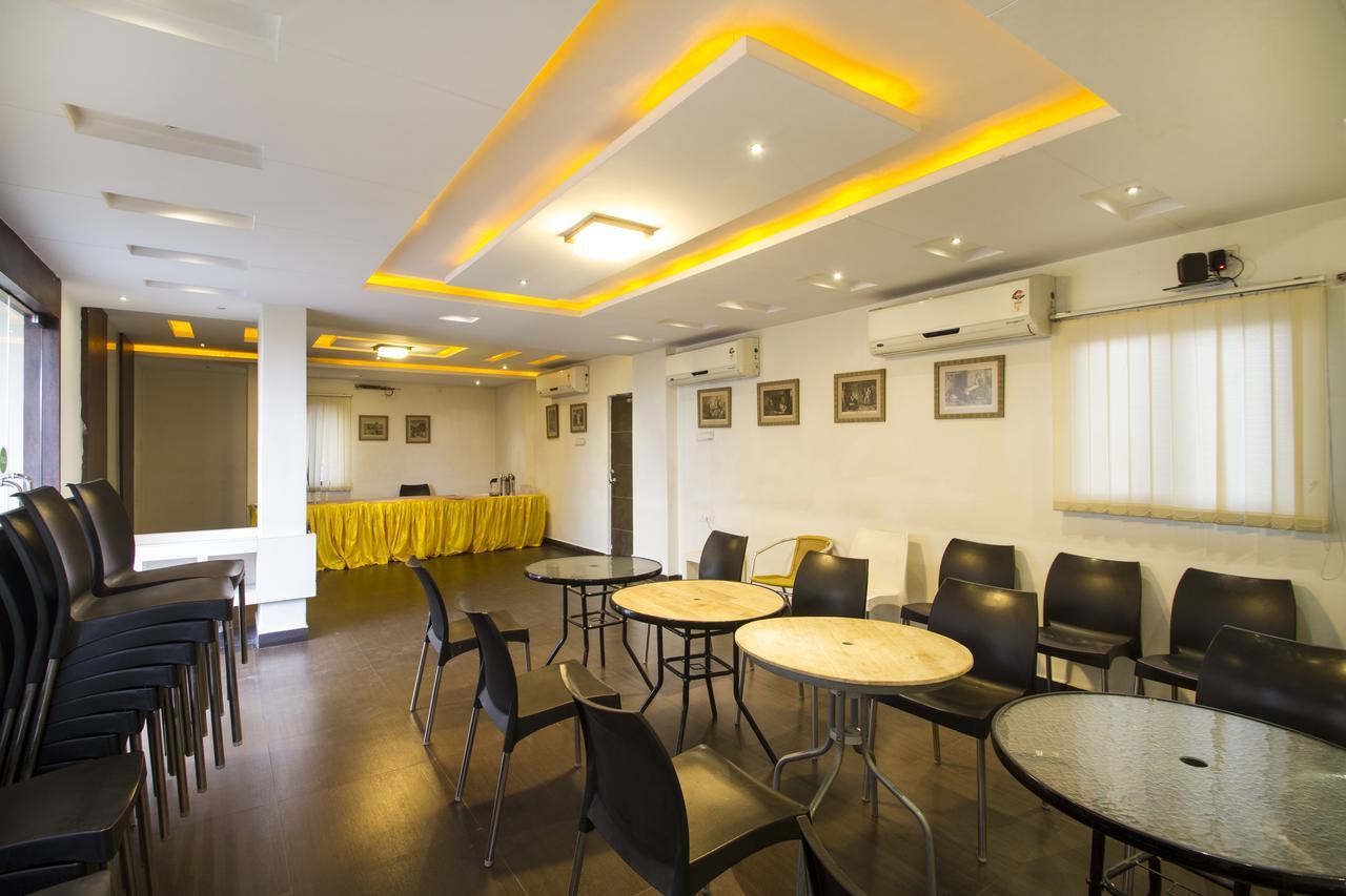 Oyo 984 Hotel Gn International Lalaguda Екстер'єр фото