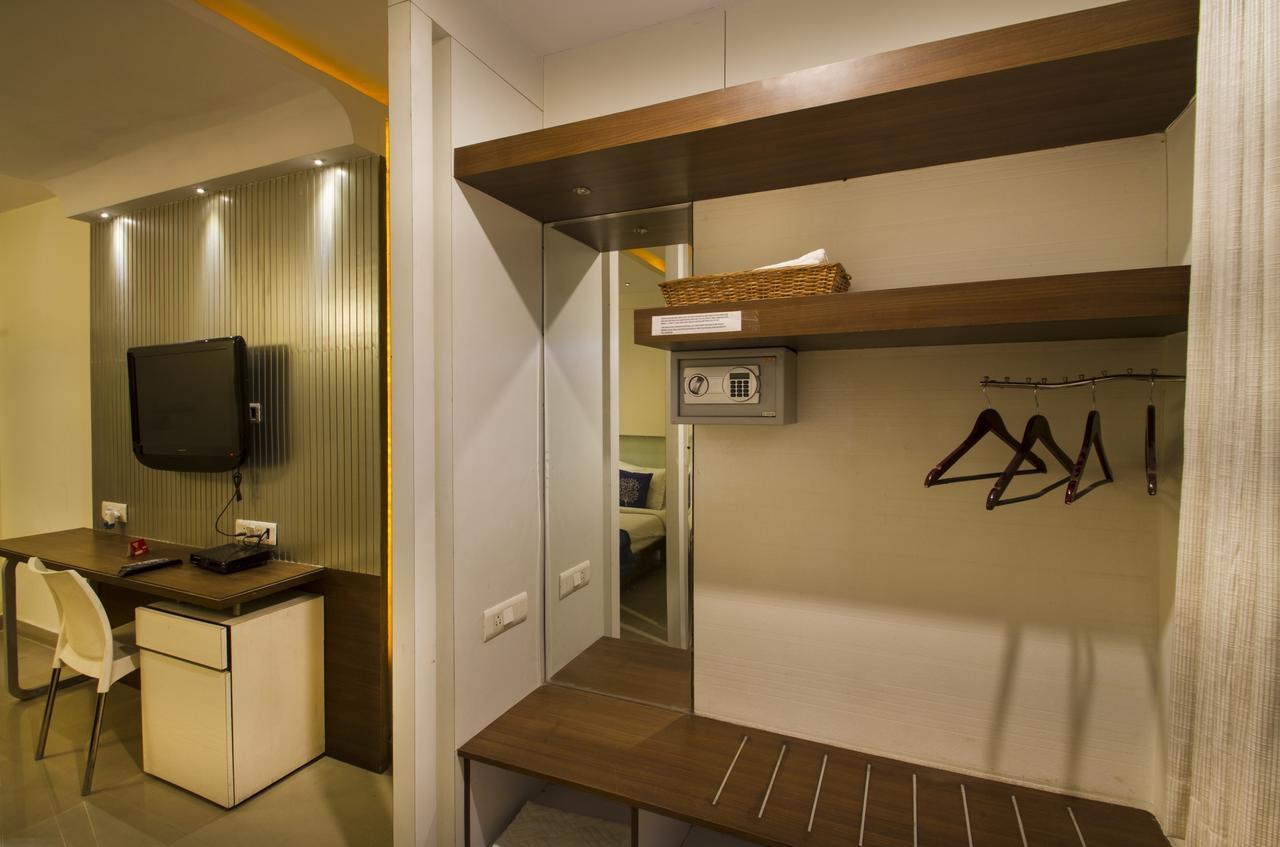 Oyo 984 Hotel Gn International Lalaguda Екстер'єр фото