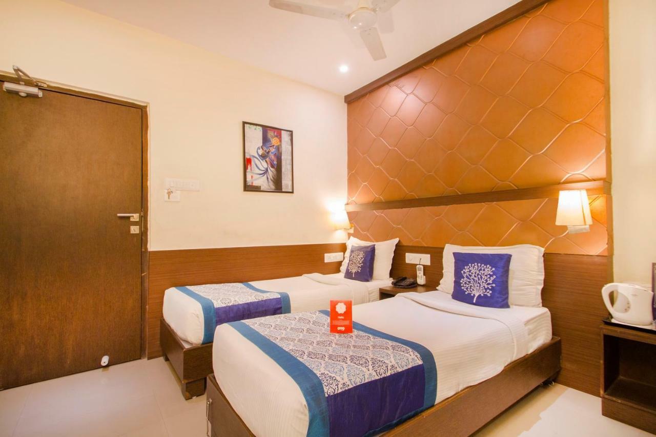 Oyo 984 Hotel Gn International Lalaguda Екстер'єр фото